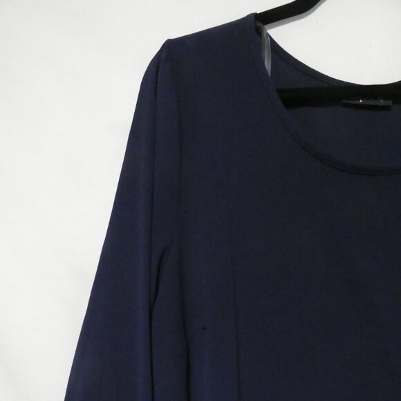 SPIN USA | 1XL | Textured Navy Knee Length Dress With Bow Sleeves | Made In USA - Picture 3 of 16